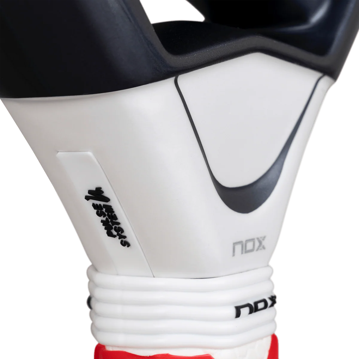 NOX PALA PADEL AT10 LUXURY GENIUS 12K ALUM XTREM LITE 2026 BY AGUSTÍN TAPIA